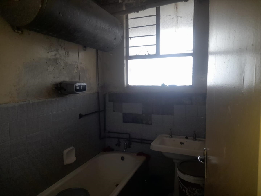 1 Bedroom Property for Sale in Berea Gauteng