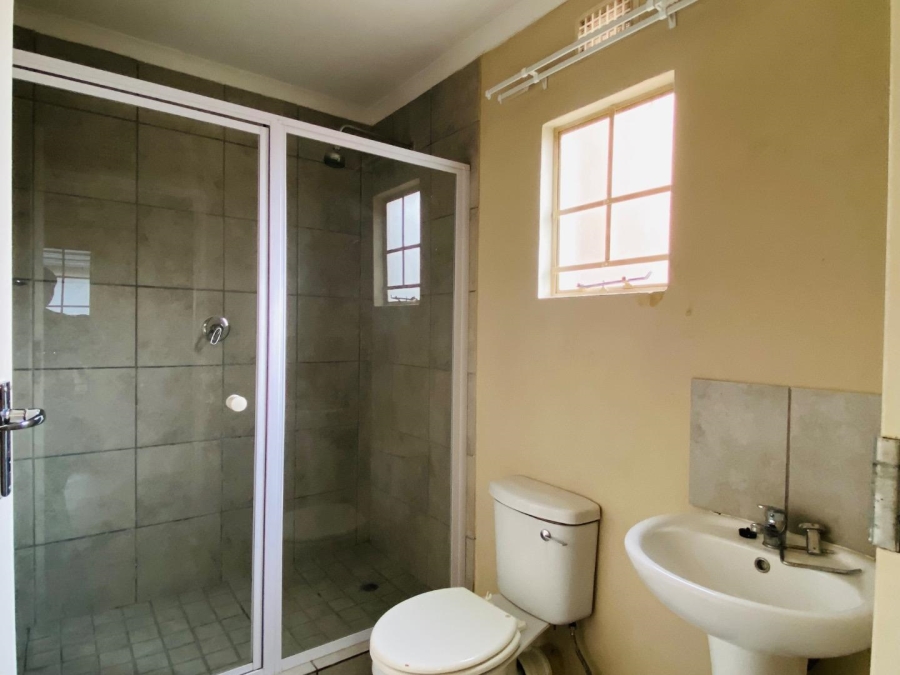 To Let 3 Bedroom Property for Rent in Sky City Gauteng