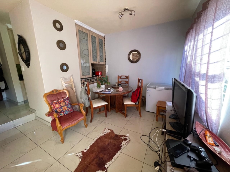 2 Bedroom Property for Sale in Weavind Park Gauteng