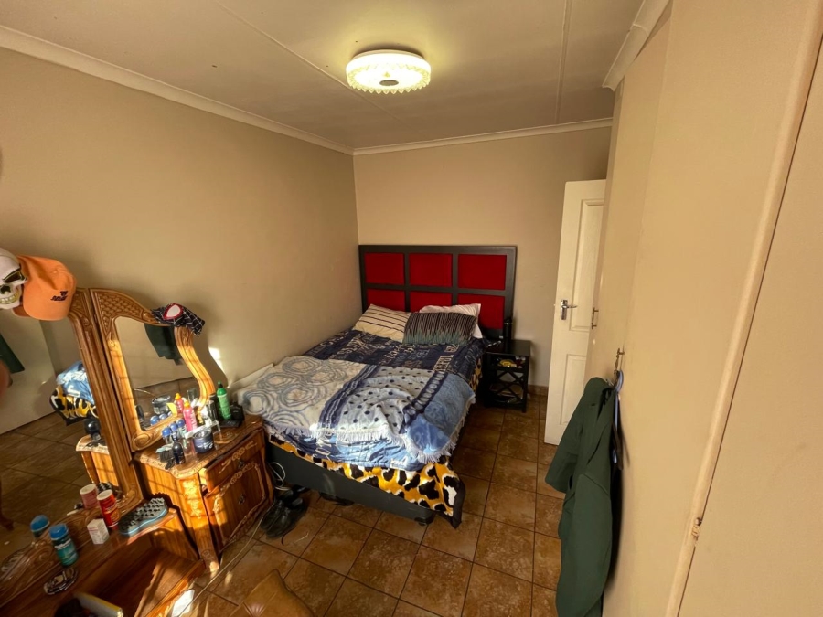 2 Bedroom Property for Sale in Weavind Park Gauteng