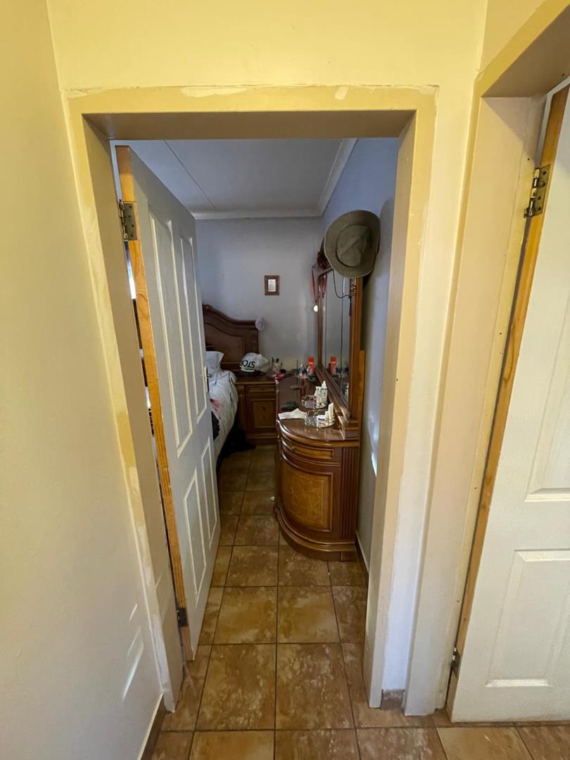 2 Bedroom Property for Sale in Weavind Park Gauteng