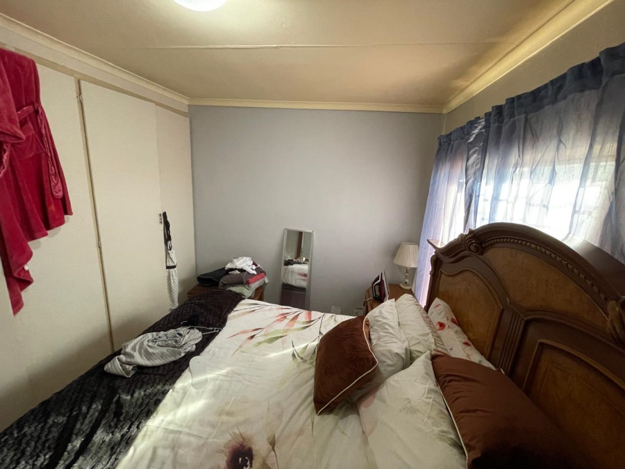 2 Bedroom Property for Sale in Weavind Park Gauteng