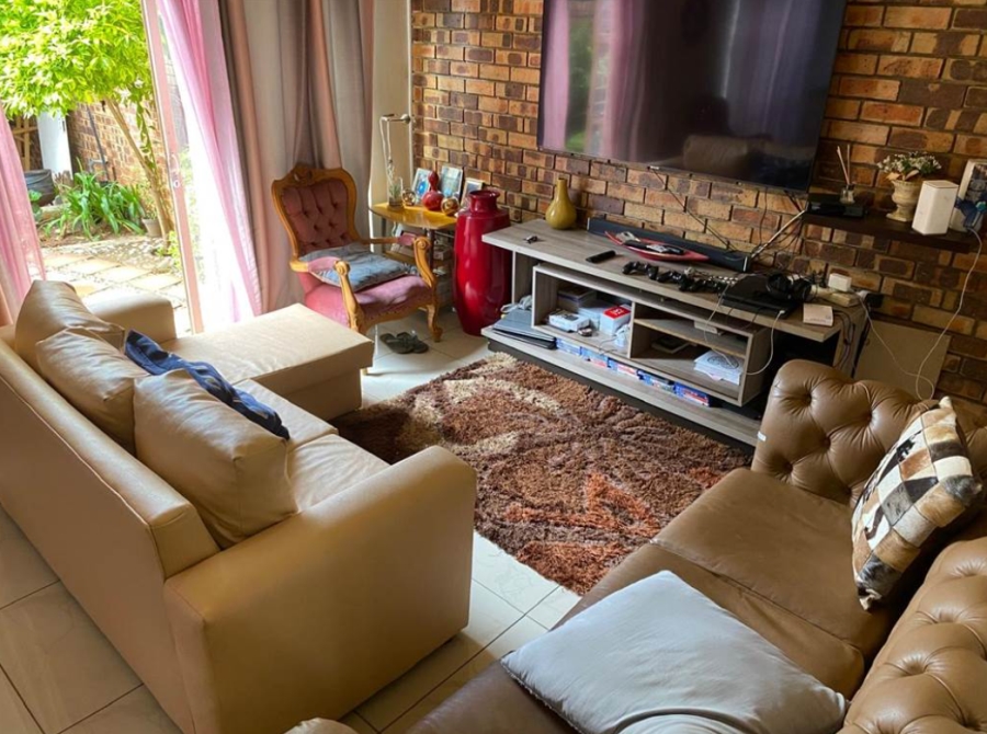 2 Bedroom Property for Sale in Weavind Park Gauteng