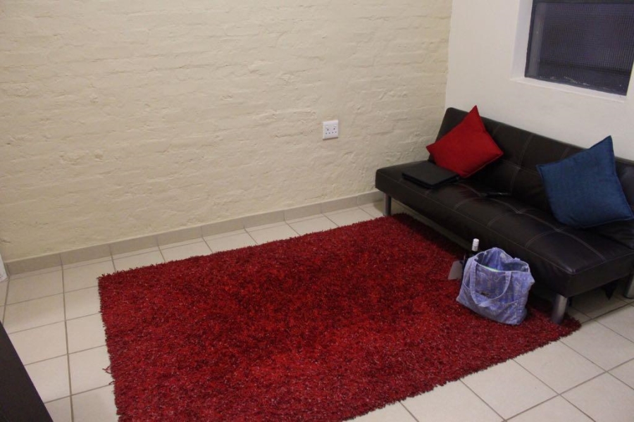To Let 1 Bedroom Property for Rent in Die Hoewes Gauteng