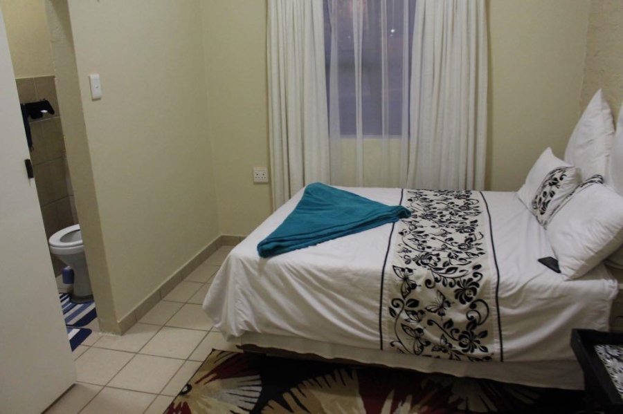 To Let 1 Bedroom Property for Rent in Die Hoewes Gauteng