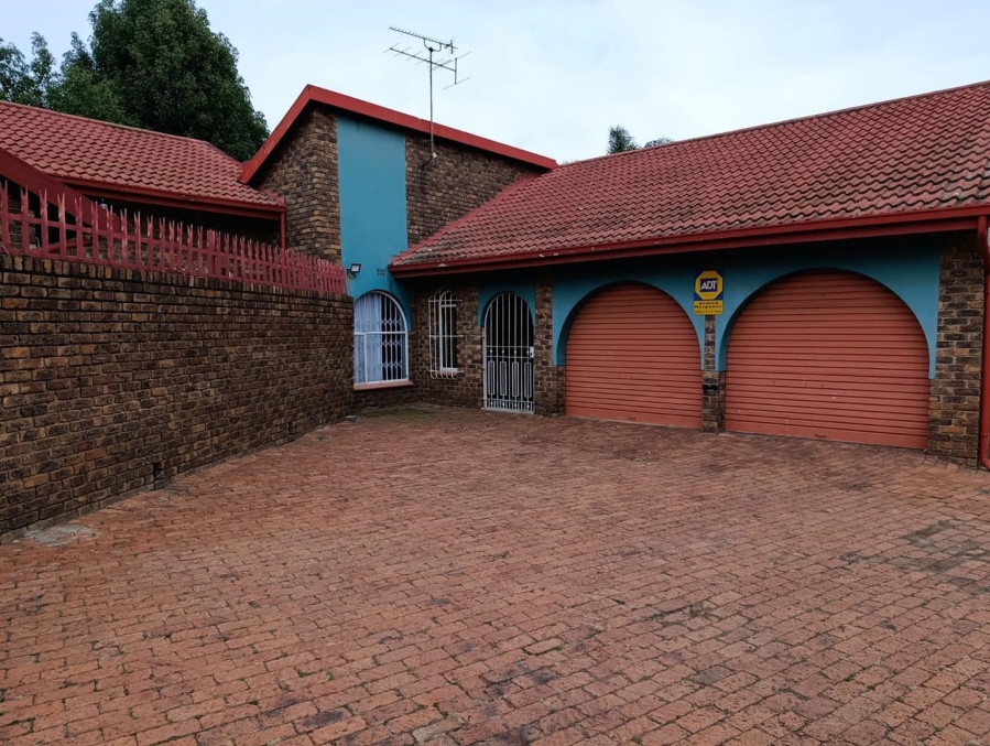 3 Bedroom Property for Sale in Birchleigh North Gauteng