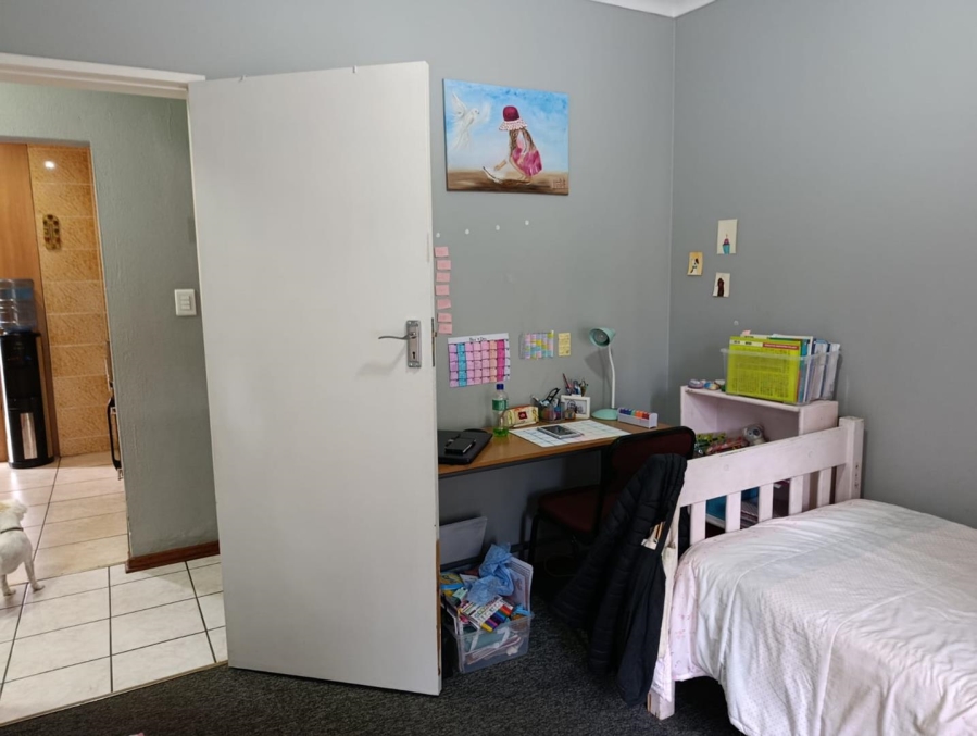 3 Bedroom Property for Sale in Birchleigh North Gauteng