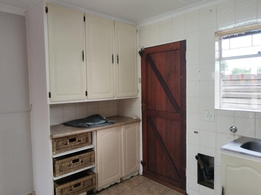 3 Bedroom Property for Sale in Glen Marais Gauteng