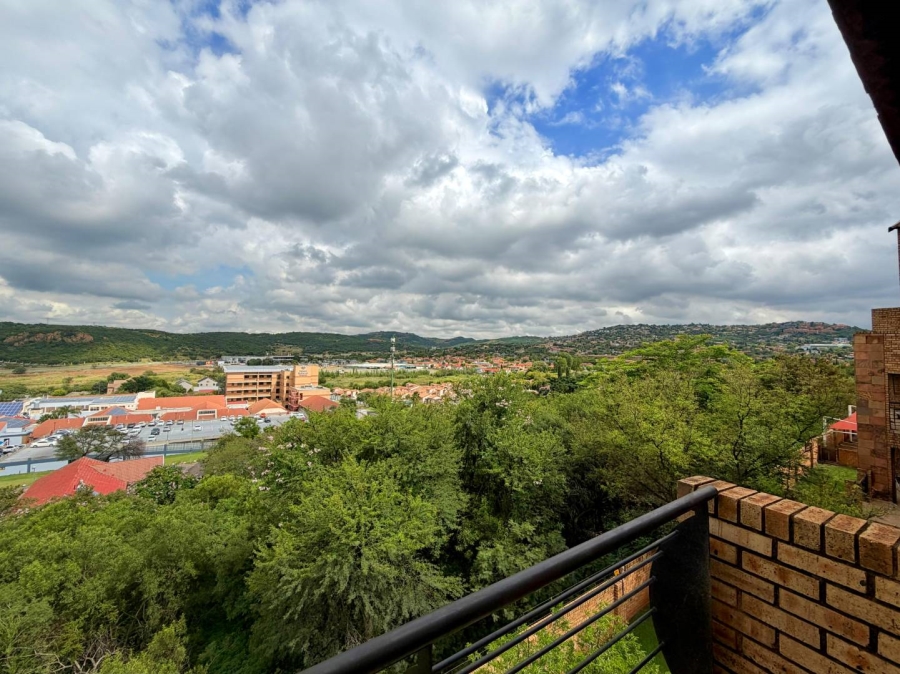 1 Bedroom Property for Sale in Mulbarton Gauteng