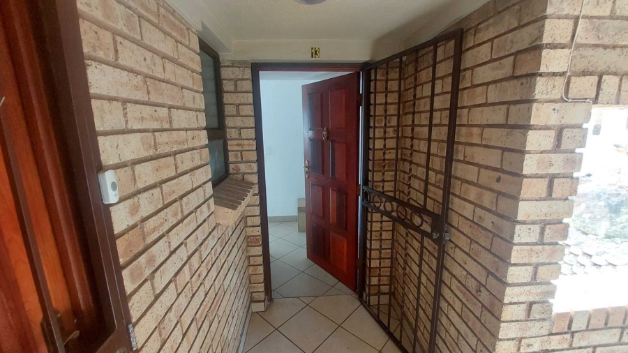 1 Bedroom Property for Sale in Mulbarton Gauteng