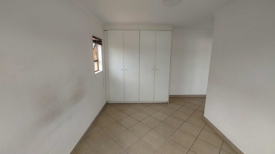 1 Bedroom Property for Sale in Mulbarton Gauteng