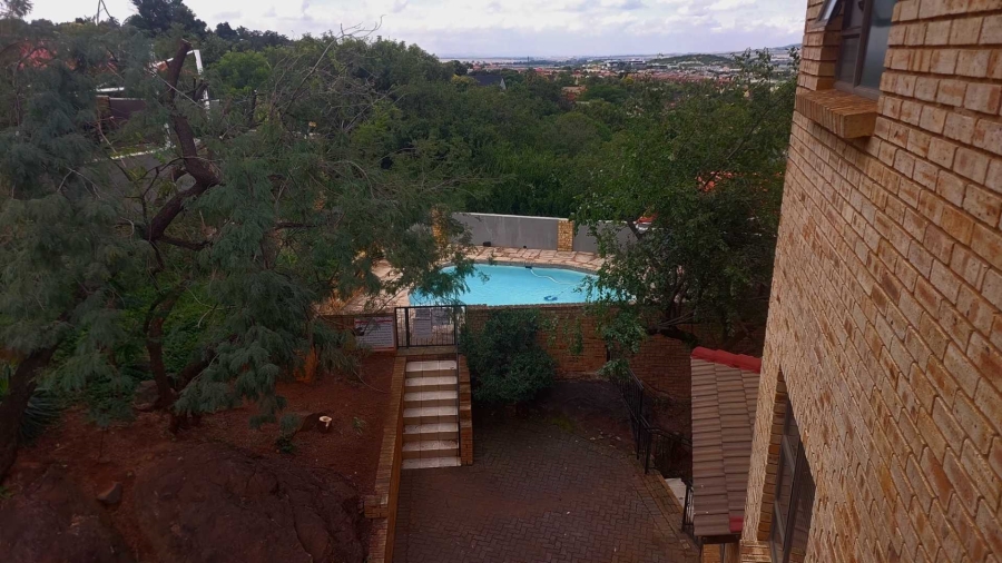1 Bedroom Property for Sale in Mulbarton Gauteng