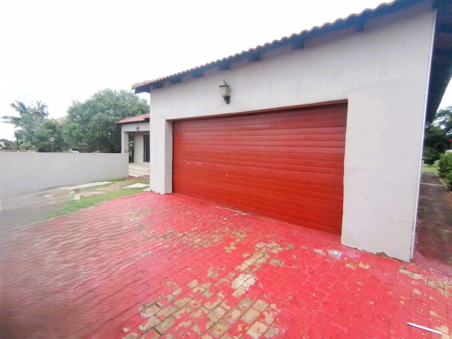 5 Bedroom Property for Sale in Amandasig Gauteng