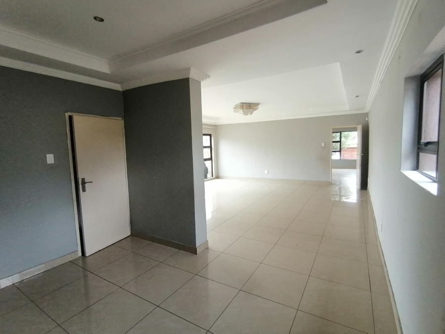 5 Bedroom Property for Sale in Amandasig Gauteng