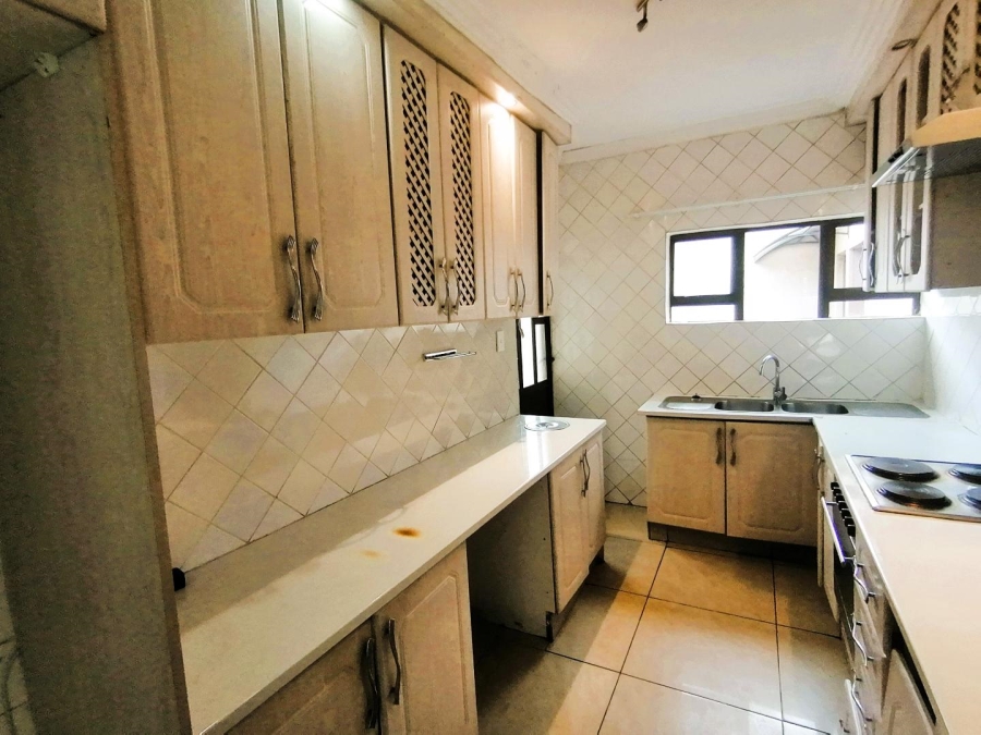 5 Bedroom Property for Sale in Amandasig Gauteng