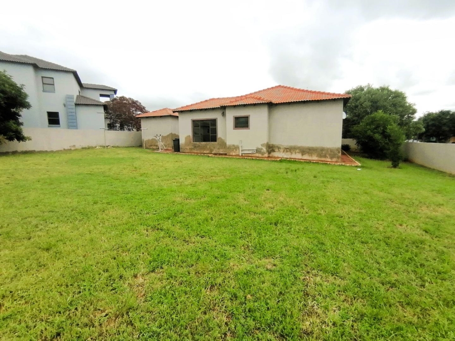 5 Bedroom Property for Sale in Amandasig Gauteng