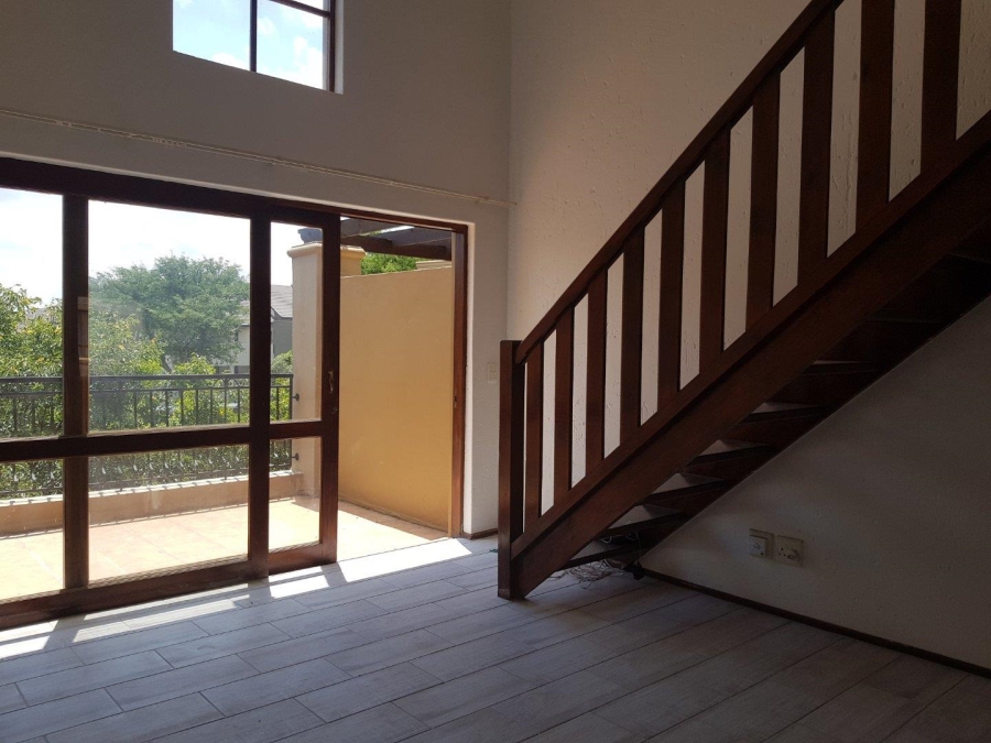 To Let 2 Bedroom Property for Rent in Lonehill Gauteng