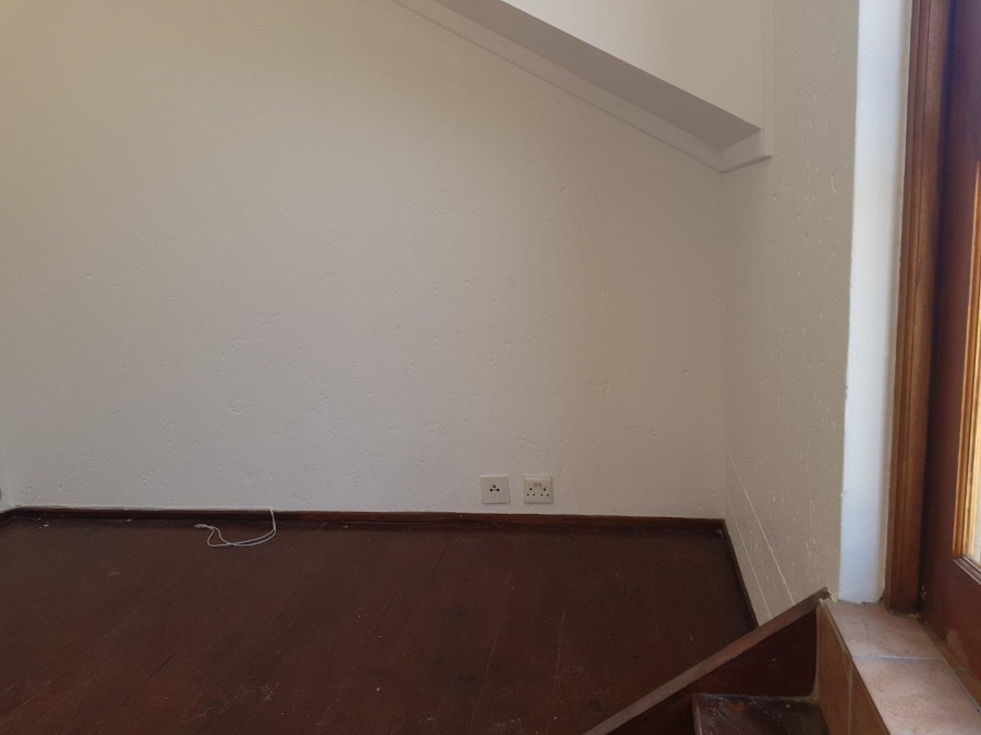 To Let 2 Bedroom Property for Rent in Lonehill Gauteng