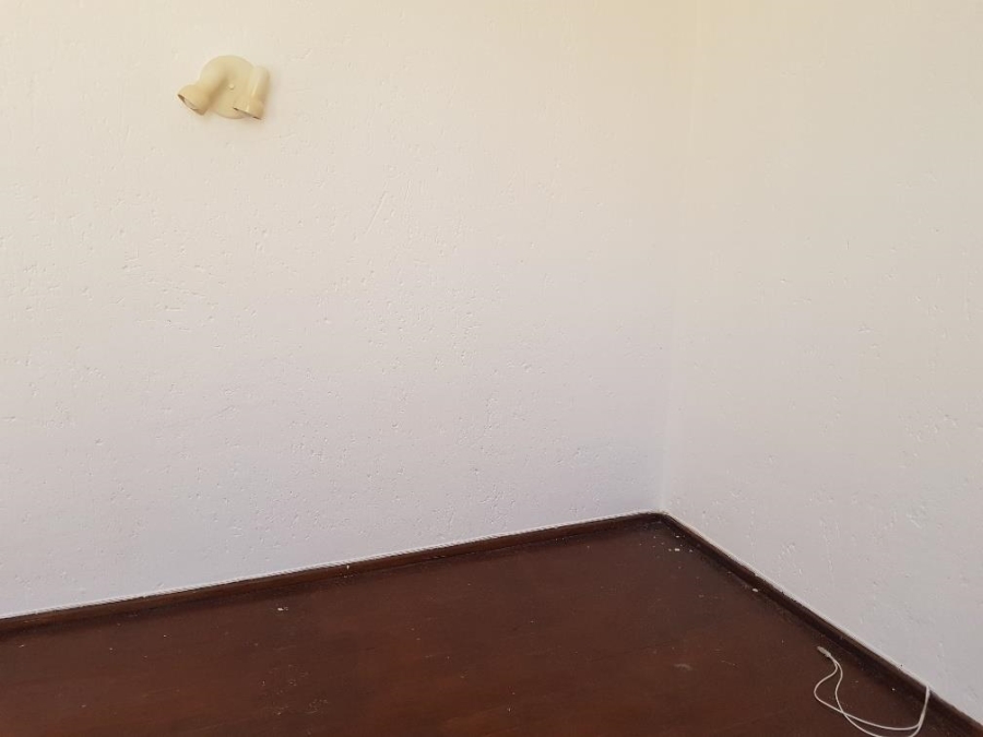 To Let 2 Bedroom Property for Rent in Lonehill Gauteng