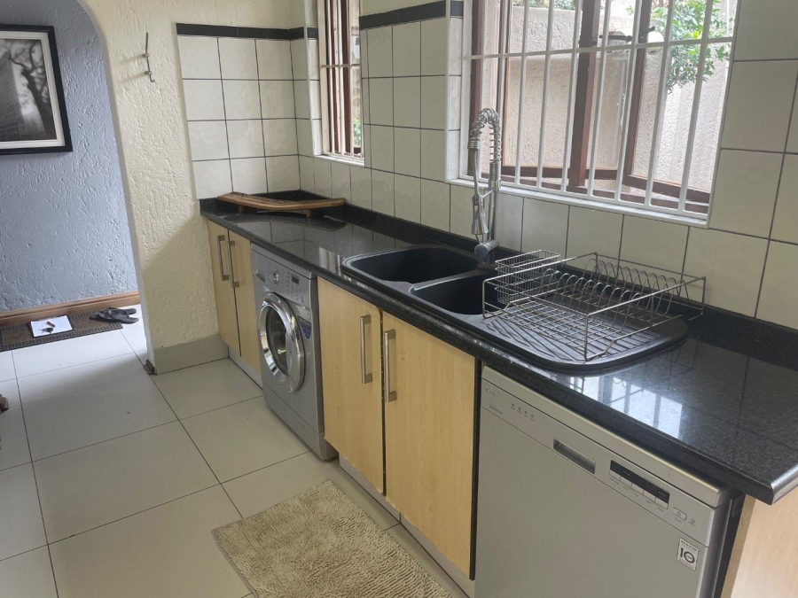 To Let 3 Bedroom Property for Rent in Lonehill Gauteng