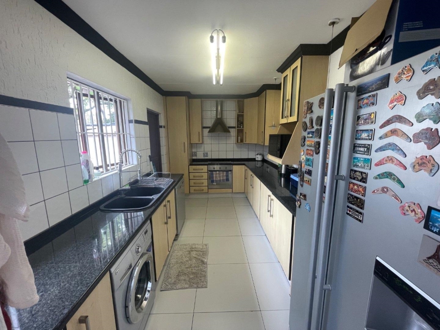 To Let 3 Bedroom Property for Rent in Lonehill Gauteng