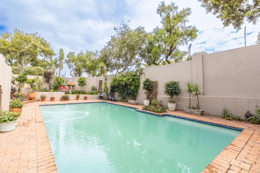 To Let 3 Bedroom Property for Rent in Lonehill Gauteng