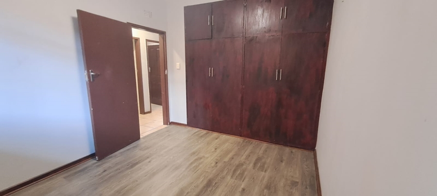 3 Bedroom Property for Sale in New Redruth Gauteng