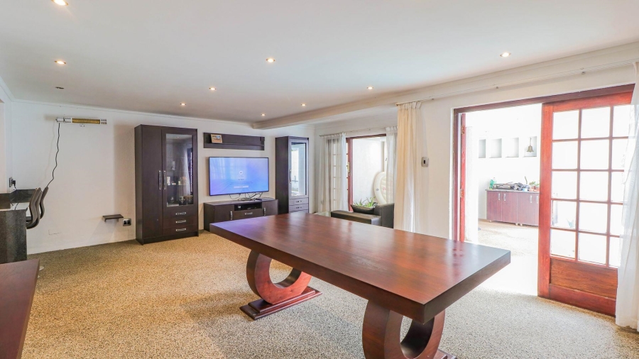 3 Bedroom Property for Sale in Bryanston Gauteng