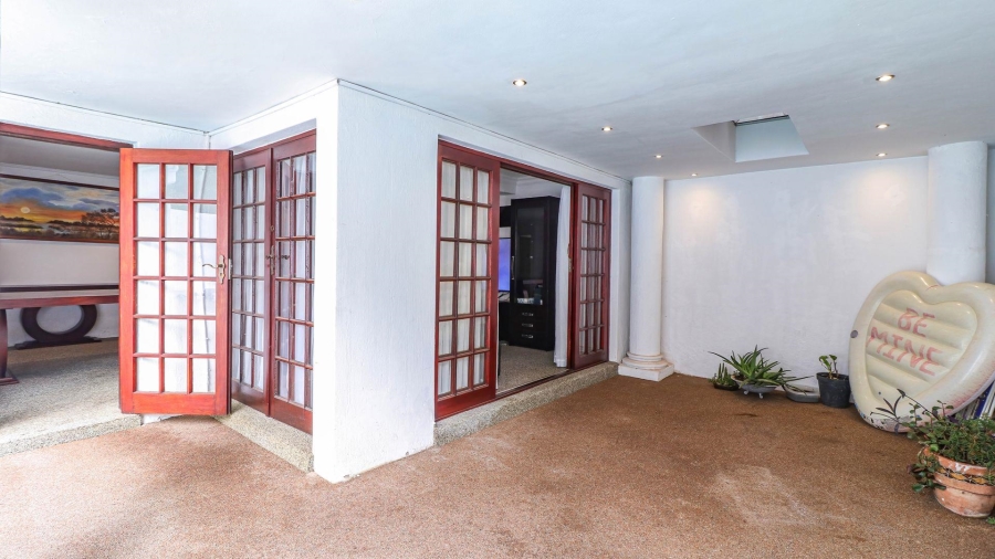 3 Bedroom Property for Sale in Bryanston Gauteng