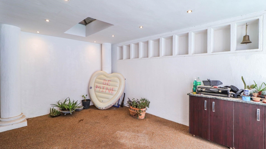 3 Bedroom Property for Sale in Bryanston Gauteng