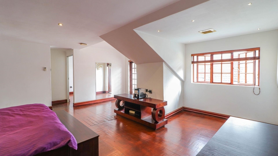 3 Bedroom Property for Sale in Bryanston Gauteng