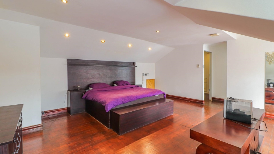 3 Bedroom Property for Sale in Bryanston Gauteng