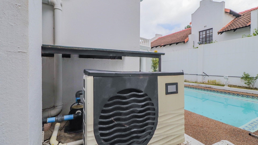 3 Bedroom Property for Sale in Bryanston Gauteng