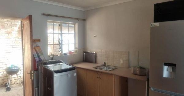 2 Bedroom Property for Sale in Kosmosdal Gauteng