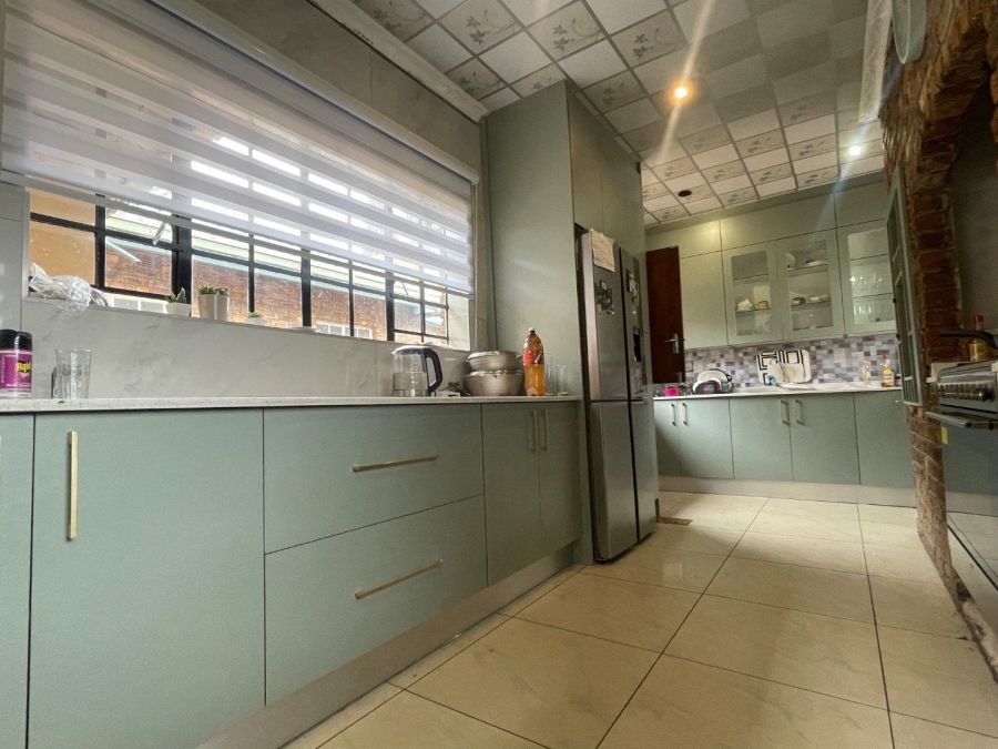 5 Bedroom Property for Sale in Sunward Park Gauteng