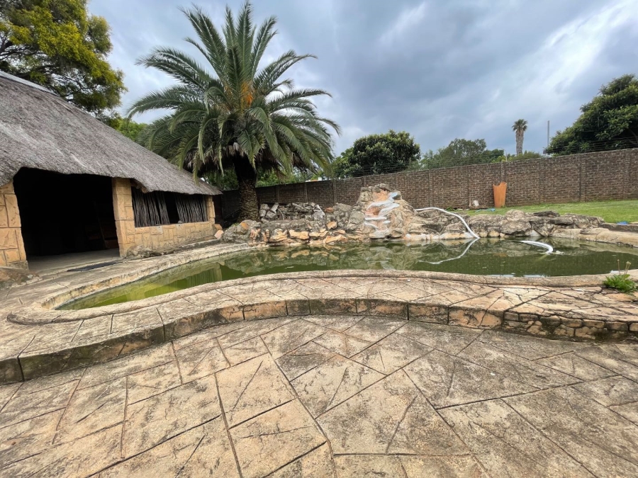 5 Bedroom Property for Sale in Sunward Park Gauteng