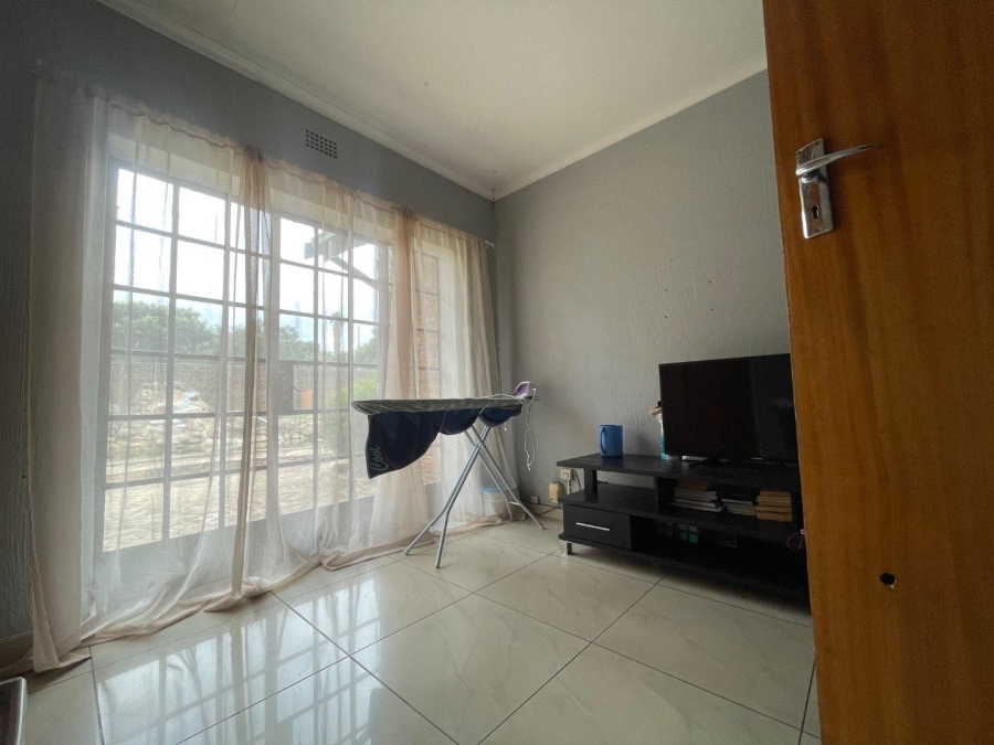 5 Bedroom Property for Sale in Sunward Park Gauteng