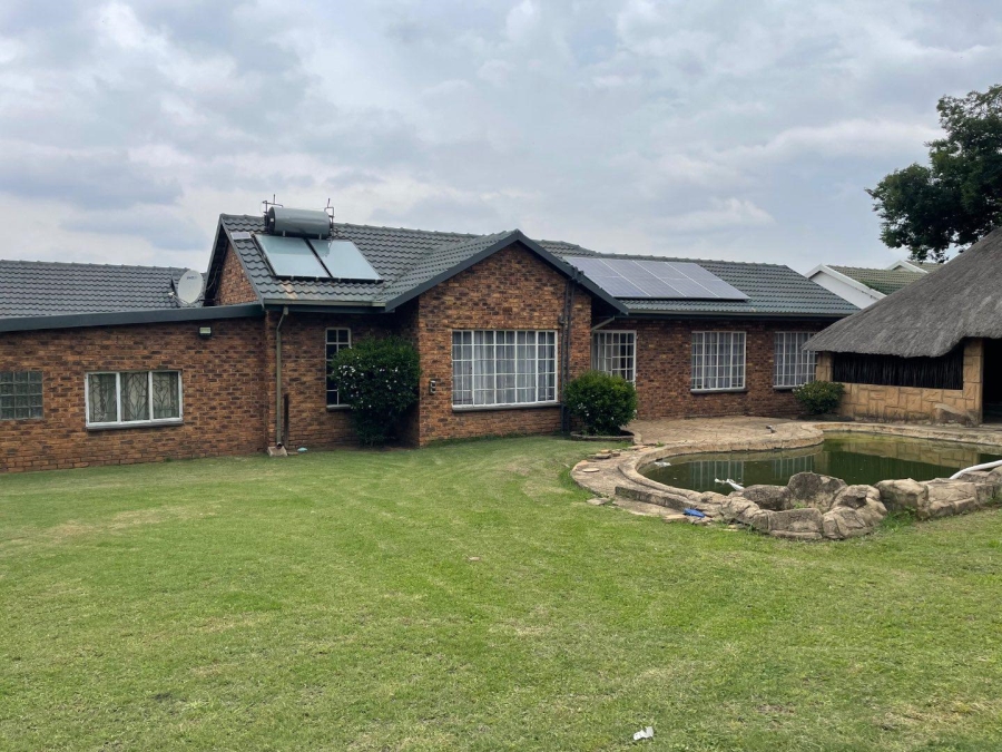 5 Bedroom Property for Sale in Sunward Park Gauteng
