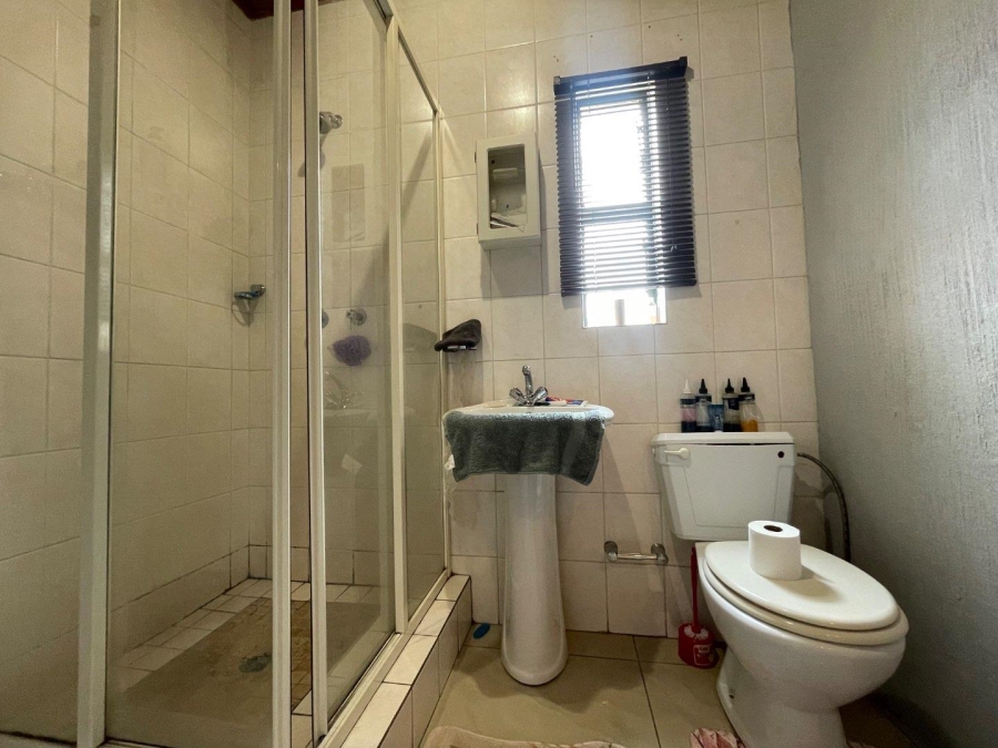 5 Bedroom Property for Sale in Sunward Park Gauteng