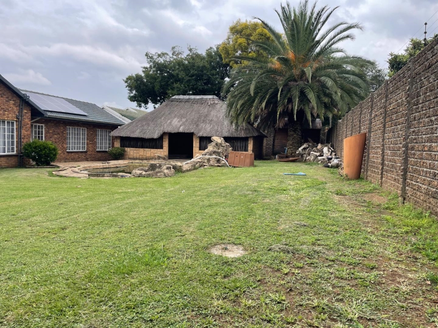 5 Bedroom Property for Sale in Sunward Park Gauteng