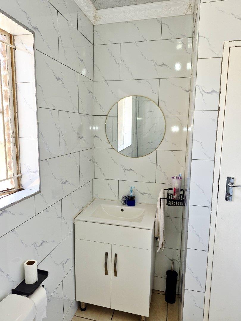 2 Bedroom Property for Sale in Birchleigh Gauteng