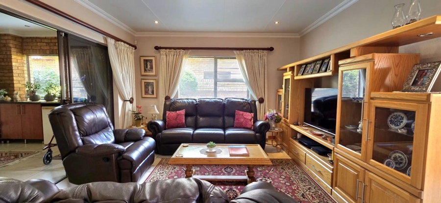 3 Bedroom Property for Sale in New Redruth Gauteng