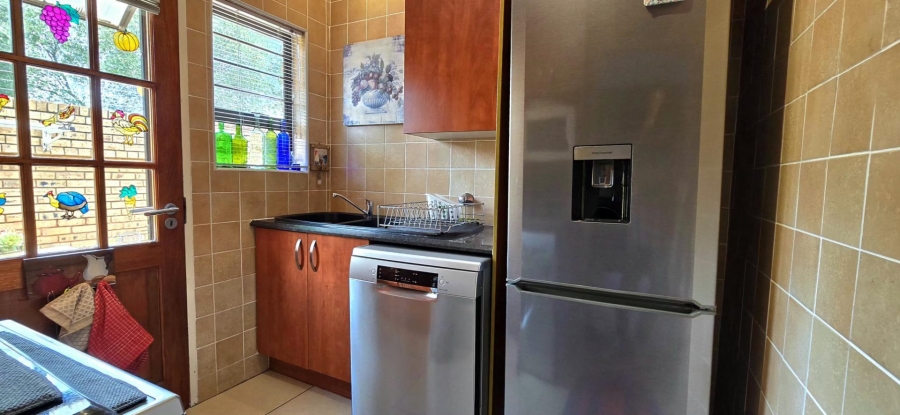 3 Bedroom Property for Sale in New Redruth Gauteng