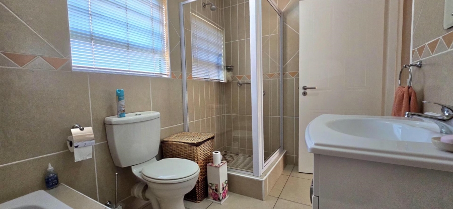 3 Bedroom Property for Sale in New Redruth Gauteng