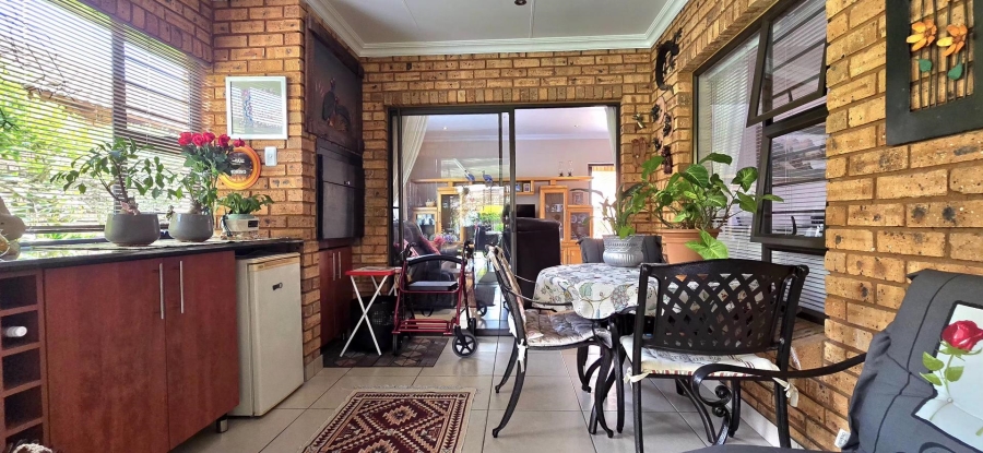 3 Bedroom Property for Sale in New Redruth Gauteng