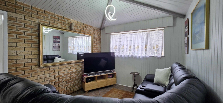 3 Bedroom Property for Sale in Verwoerdpark Gauteng