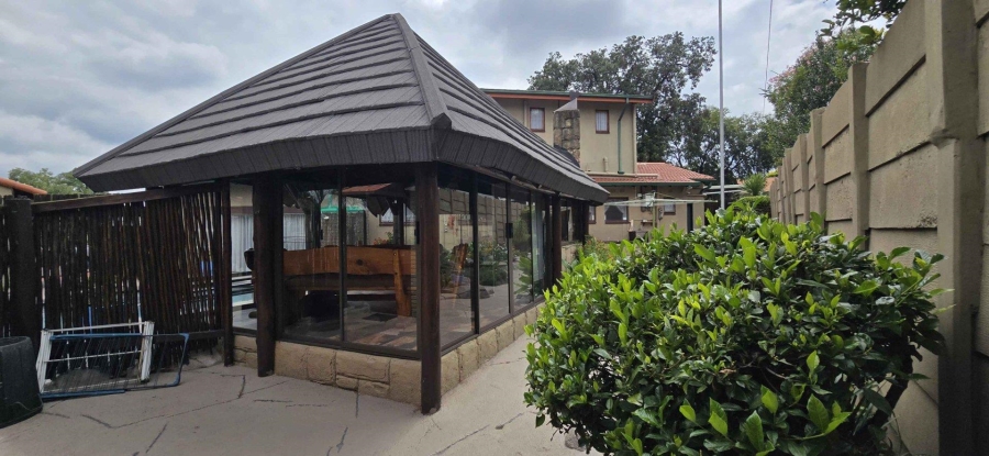 3 Bedroom Property for Sale in Verwoerdpark Gauteng