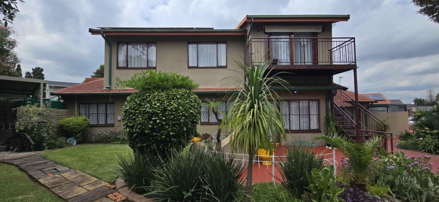 3 Bedroom Property for Sale in Verwoerdpark Gauteng