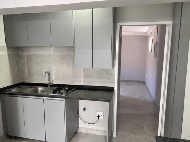 6 Bedroom Property for Sale in Mondeor Gauteng