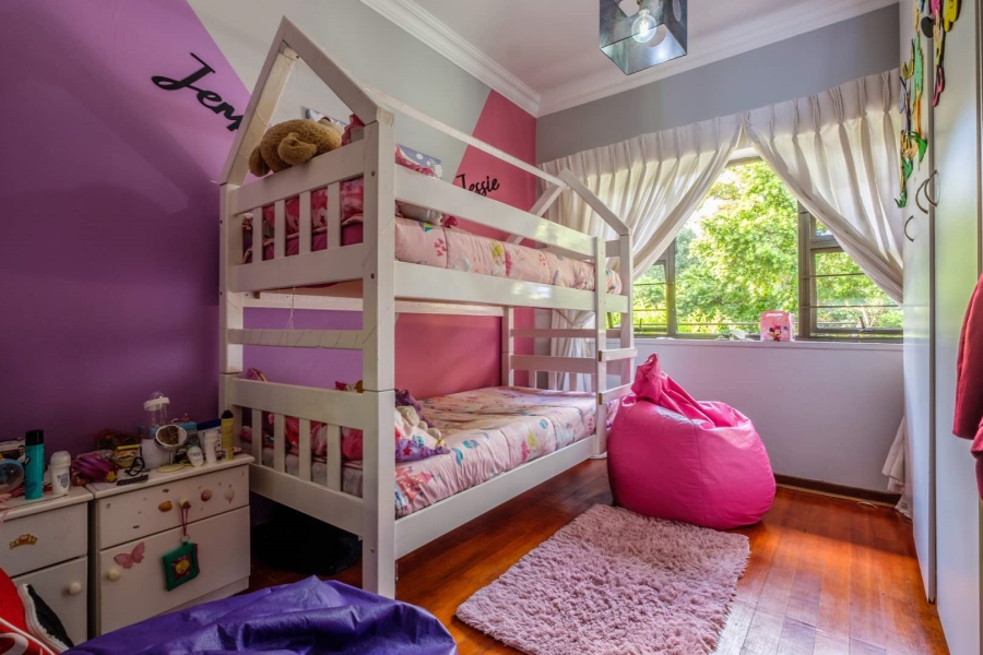6 Bedroom Property for Sale in Mondeor Gauteng